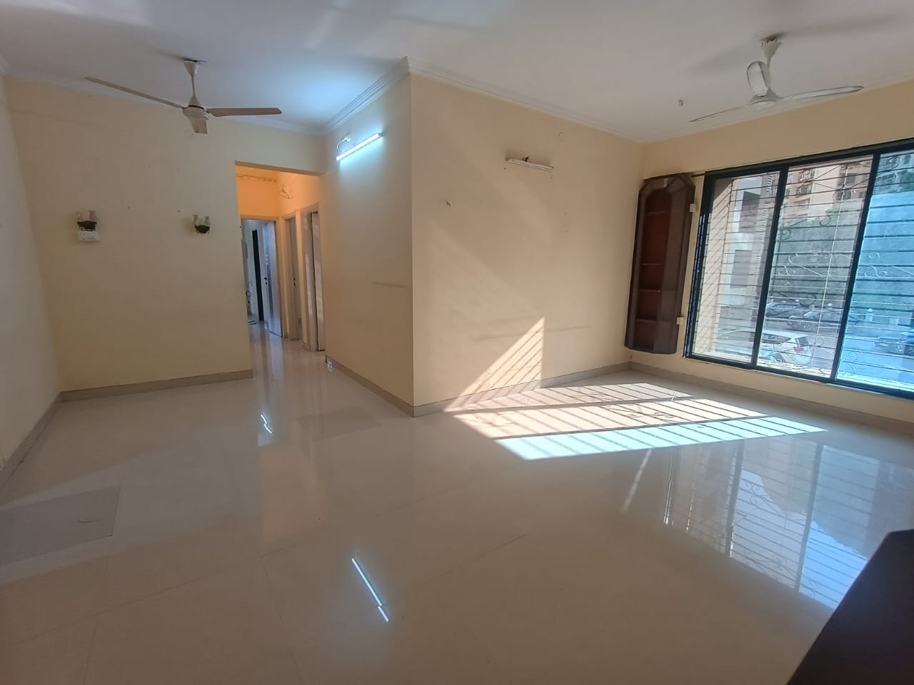 2 BHK + Servant Room Apartment For Rent in Rite Skyluxe
