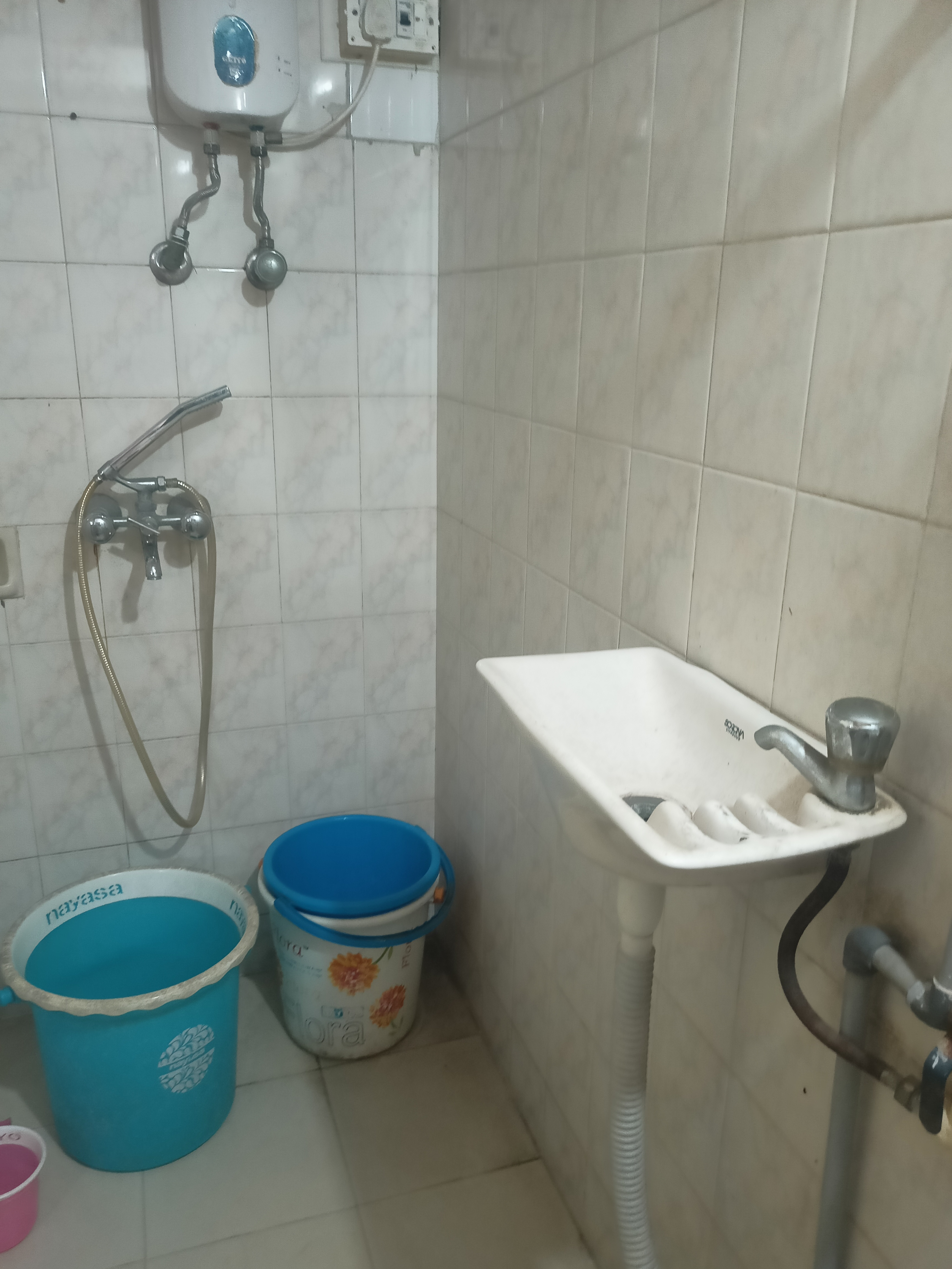 1 RkApartment For Rent in Adarsh Nagar Society