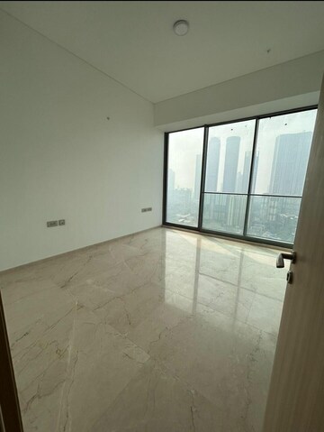 Room in 4 BHK Apartment at Rustomjee Crown, Prabhadevi – for Rent