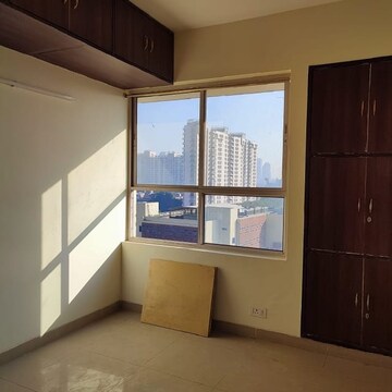Room in 2 BHK Apartment at Eros Wembley Estate, Sector 50 – for Rent