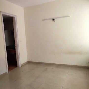 Room in 2 BHK Apartment at Eros Wembley Estate, Sector 50 – for Rent