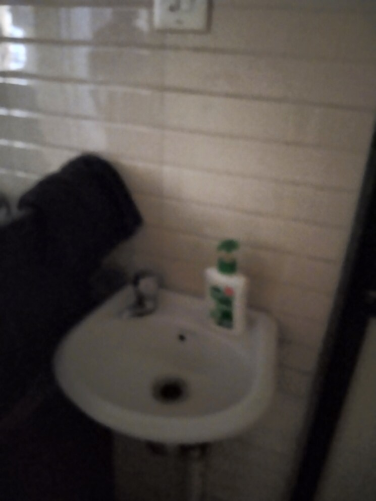 Bathroom, mig-colony-gokhalenagar 1 Bedroom 500 Sq.Ft. Apartment In Gokhalenagar Pune 8629553