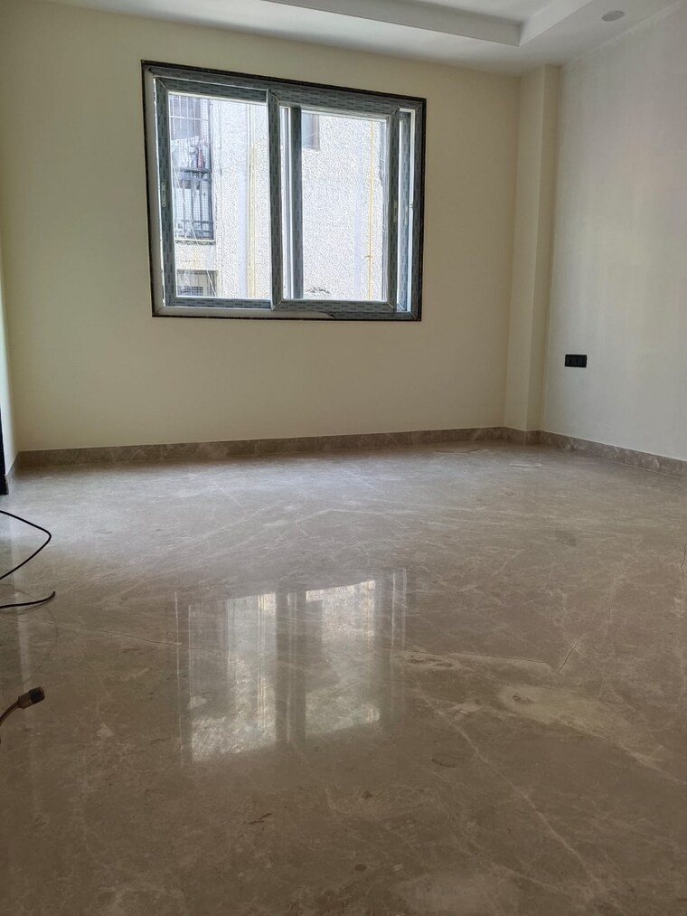 Room, geetanjali enclave 3 Bedroom 345 Sq.Yd. Builder Floor In Geetanjali Enclave Delhi 8629579