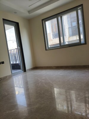 Room in 3 BHK Builder Floor at Geetanjali Enclave – for Sale