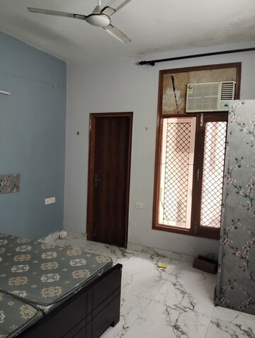 Room in 1 RK Independent House at Sector 49 – for Rent