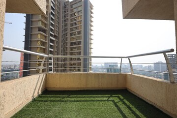 Balcony in 4 BHK Apartment at Andheri West – for Rent
