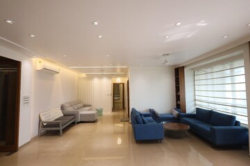 Living Room in 4 BHK Apartment at Andheri West – for Rent