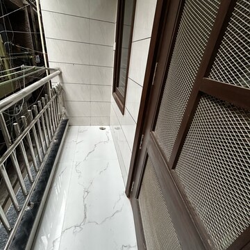 Balcony in 2 BHK Builder Floor at Masjid Moth – for Rent