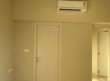 Furnished Amenities in 2 BHK Apartment at Kalpataru Immensa, Kolshet Road – for Rent