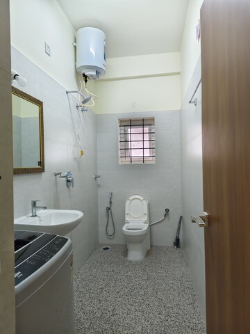 Bathroom in 1 BHK Apartment at Halasuru – for Rent