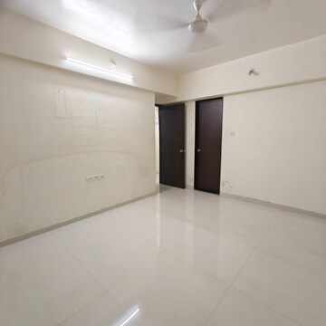Bedroom in 3 BHK Apartment at Bopodi – for Rent