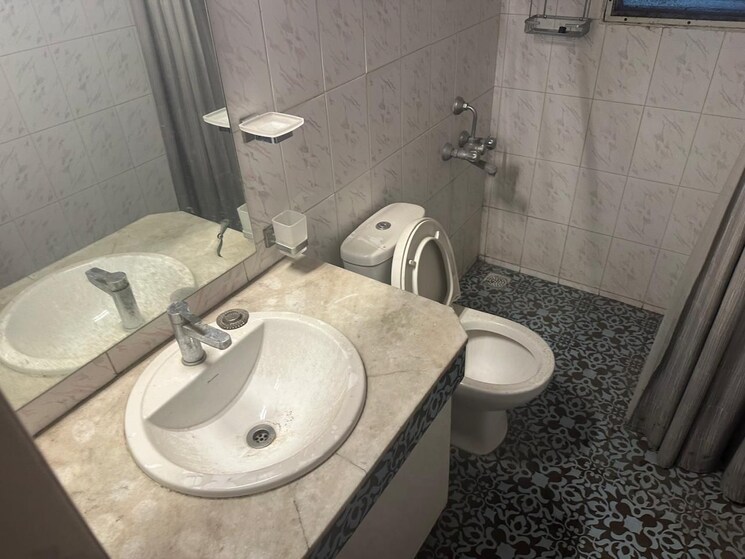 Bathroom, prestige-elgin 3 Bedroom 2100 Sq.Ft. Apartment In Richmond Town Bangalore 8629749