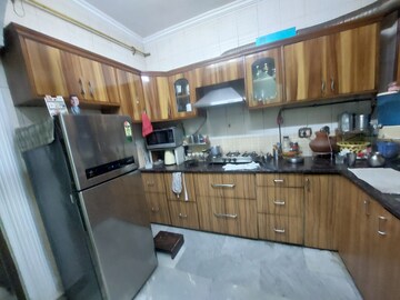 Kitchen in 3 BHK Builder Floor at Mahindru Enclave – for Sale