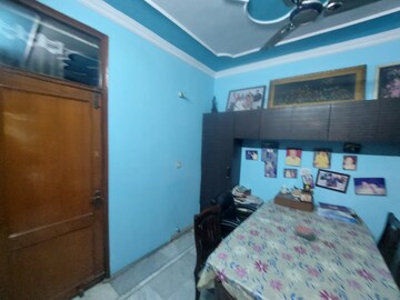 Bedroom in 3 BHK Builder Floor at Mahindru Enclave – for Sale
