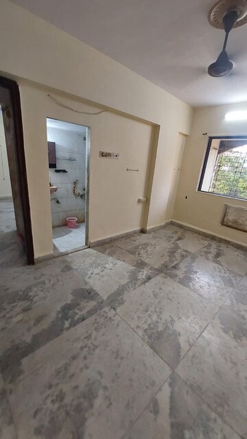 Room in 2 BHK Apartment at Charkop Kesar CHS, Kandivali West – for Rent