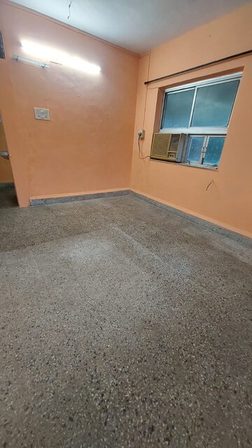 Room in 3 BHK Apartment at Charkop Gaon – for Rent