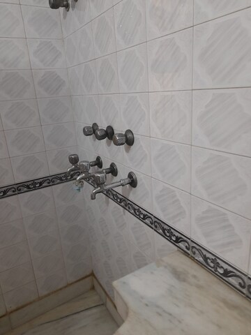 Bathroom in 1 BHK Independent House at RWA Apartments Sector 19, Sector 19 – for Rent
