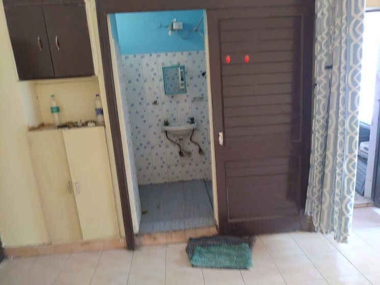 Living Room, rwa-apartments-sector-26 1 RK 450 Sq.Ft. Independent House In Sector 26 Noida 8629776