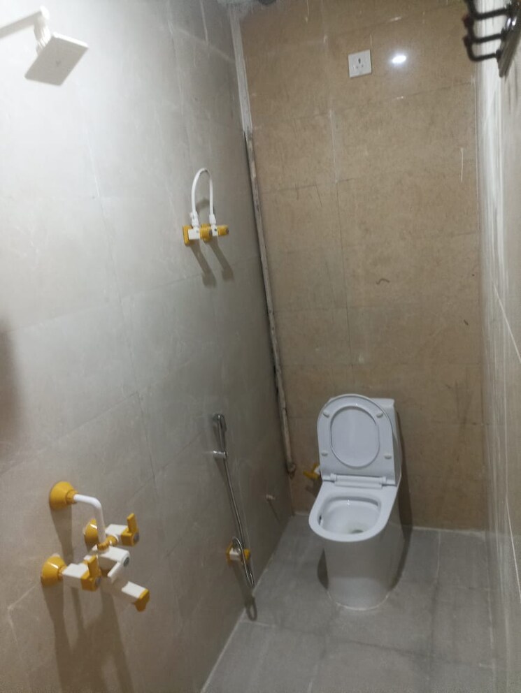 Bathroom, rwa-apartments-sector-20 1 RK 450 Sq.Ft. Independent House In Sector 20 Noida 8629777