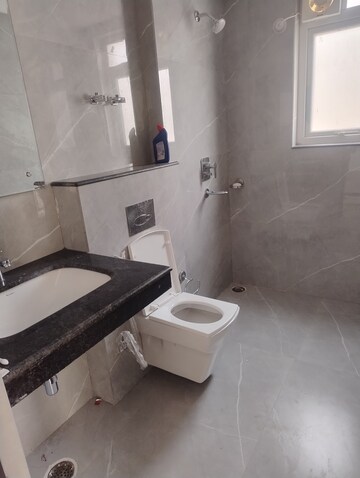 Master Bedroom in 3.5 BHK Apartment at Rishita Manhattan, Gomti Nagar – for Rent