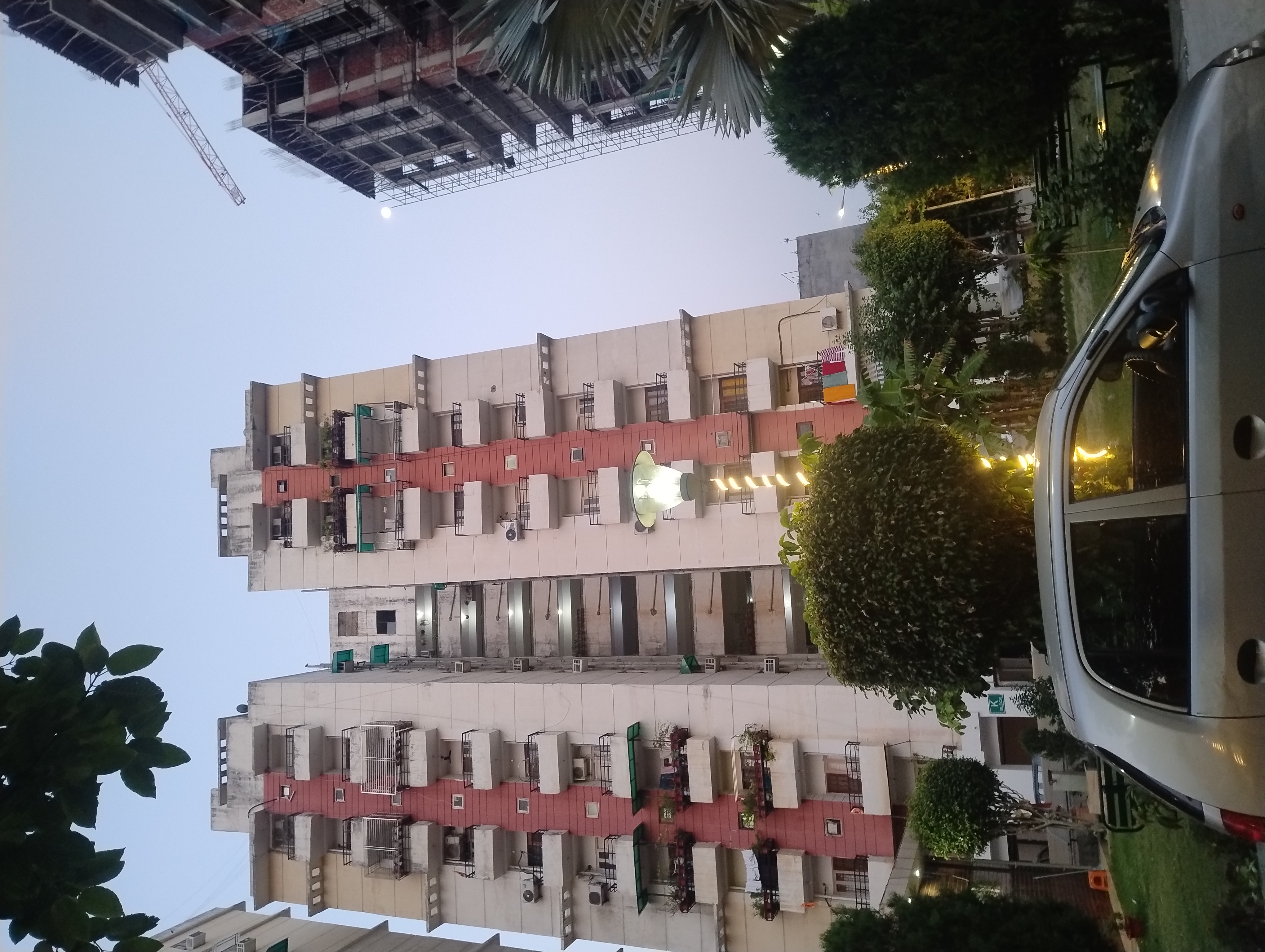 3.5 BHK + Servant Room,Extra Room Apartment For Rent in Greenwood Apartment
