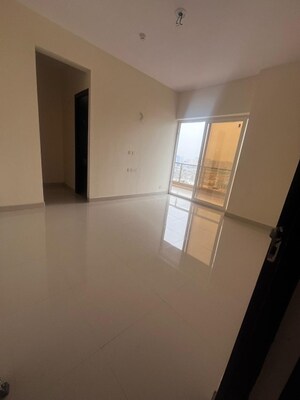 Room in 3.5 BHK Apartment at Amrapali Golf Homes, Sector 4 Greater Noida – for Sale