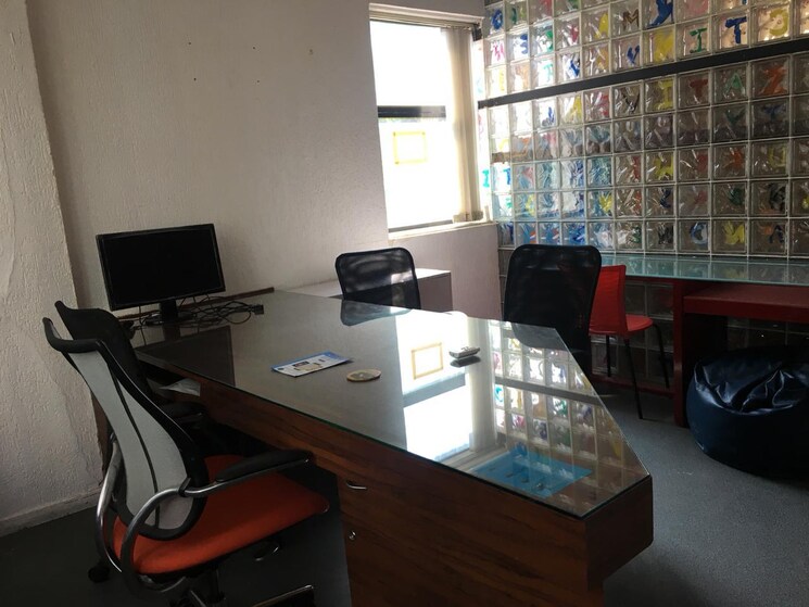 Team Area, a-to-z-industrial-estate Commercial Office Space 1250 Sq.Ft. In Lower Parel Mumbai 8629805