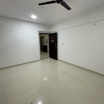 2 BHK Apartment For Rent in Goregaon East