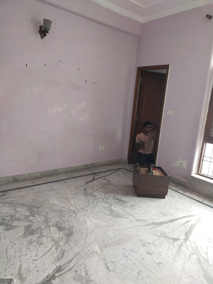 undefined, rwa-apartments-sector-12 1.5 Bedroom 450 Sq.Ft. Builder Floor In Sector 12 Noida 8629827