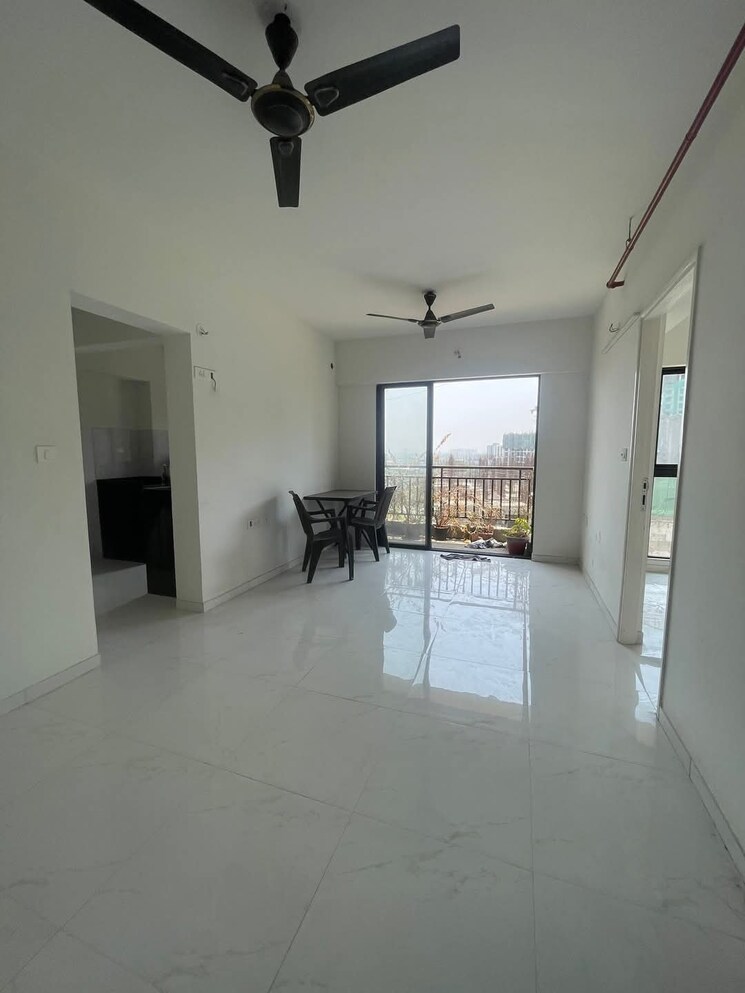 Living Room, runwal-gardens-phase-i 1.5 Bedroom 530 Sq.Ft. Apartment In Dombivli East Thane 8629833