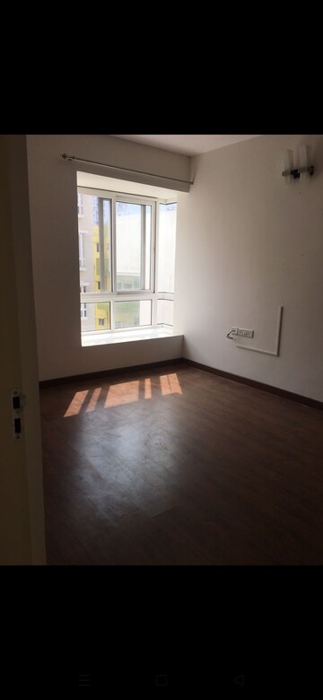 Room in 3 BHK Apartment at Sipani Classe, Koramangala – for Rent