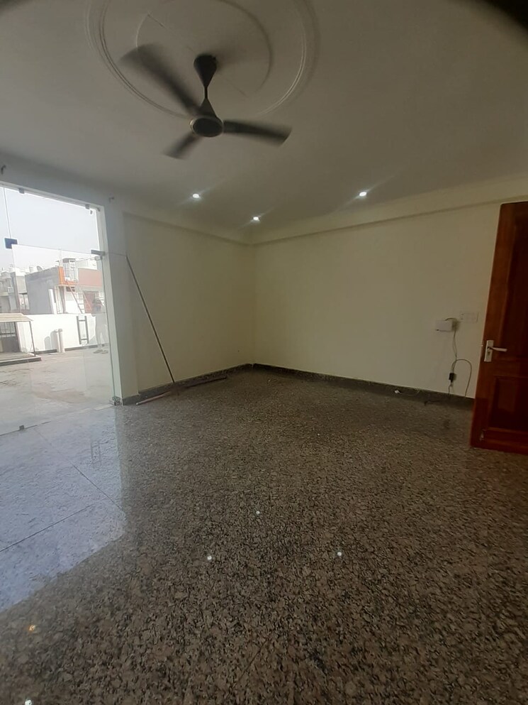 Room, sector 116 2 Bedroom 1100 Sq.Ft. Independent House In Sector 116 Noida 8629936