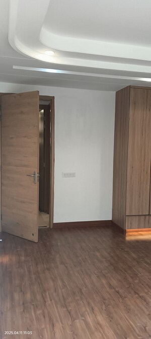 Room in 3 BHK Apartment at Panchkula Urban Estate – for Sale