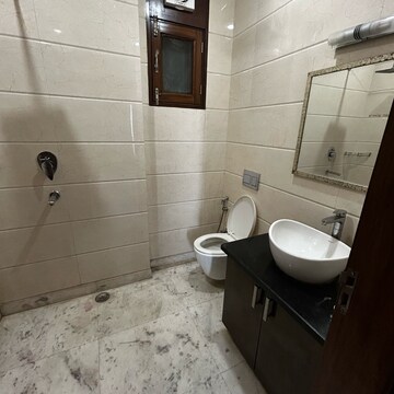 Bathroom in 3 BHK Builder Floor at South Extension I – for Rent