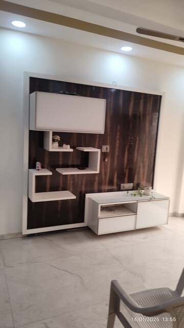 Furnished Amenities in 2 BHK Apartment at Bhoomi Rock Avenue, Kandivali West – for Sale