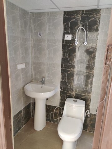 Bathroom in 2 BHK Apartment at Amrapali Golf Homes, Sector 4 Greater Noida – for Rent