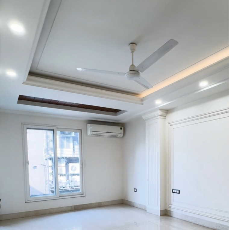 Room, new rajinder nagar 4 Bedroom 375 Sq.Yd. Builder Floor In New Rajinder Nagar Delhi 8630109
