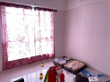 Bedroom in 2 BHK Apartment at Lodha Amara, Kolshet Road – for Sale