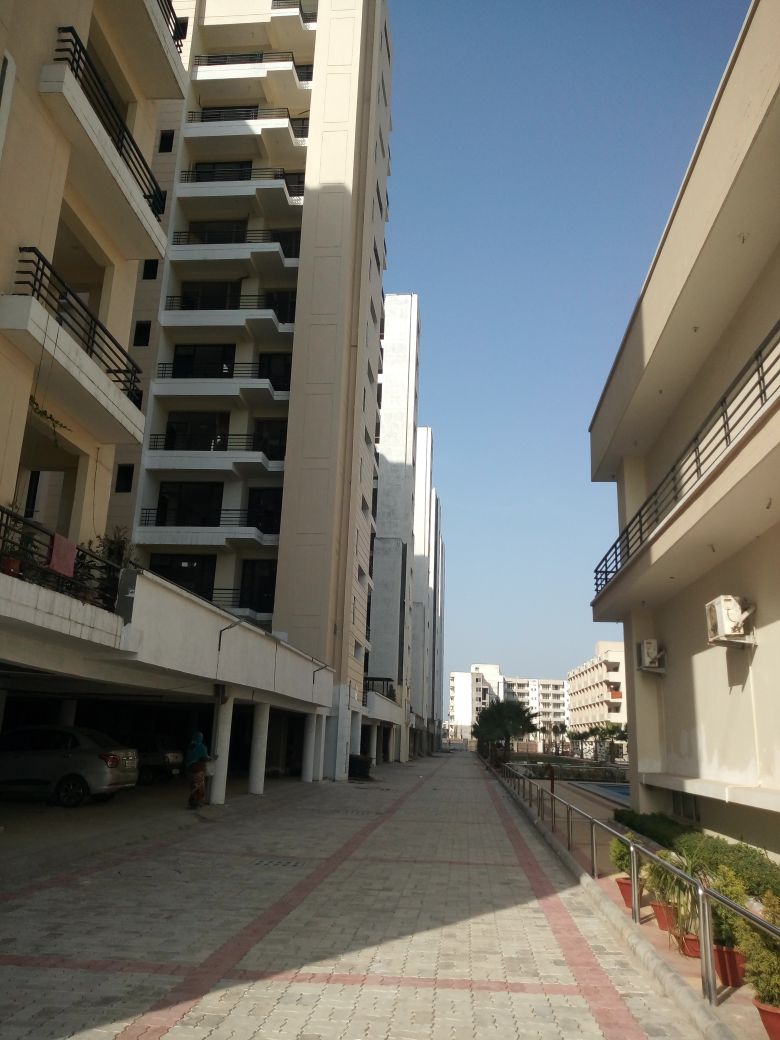 3 BHK Apartment For Sale in Wwics Estates Imperial he