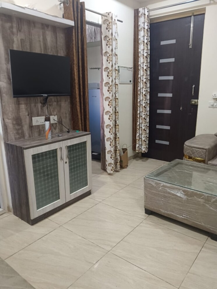 Living Room, gaur-city-2-14th-avenue 2 Bedroom 855 Sq.Ft. Apartment In Sector 16c Greater Noida Greater Noida 8630135