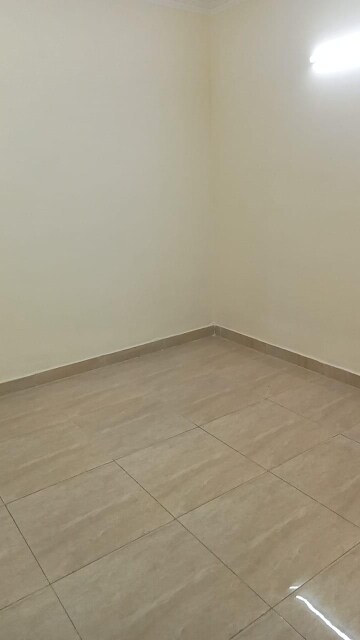 Room in 3 BHK Apartment at Gaur City 2 - 14th Avenue, Sector 16c Greater Noida – for Rent