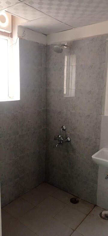 Bathroom in 2 BHK Apartment at Suncity Avenue 76, Sector 76 – for Sale