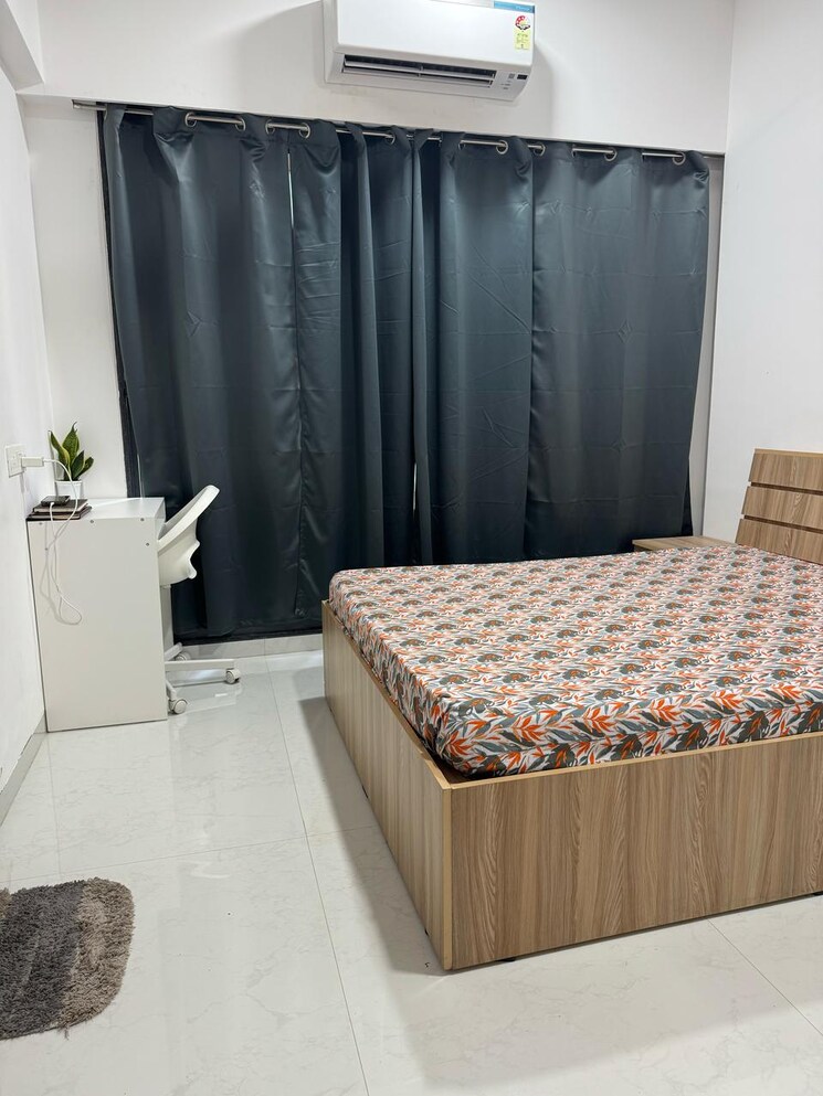 Room, khar west Pg For Boys In Khar West 8630223