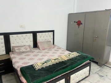 Bedroom in 2 BHK Apartment at SAS Tower, Sector 38 – for Rent