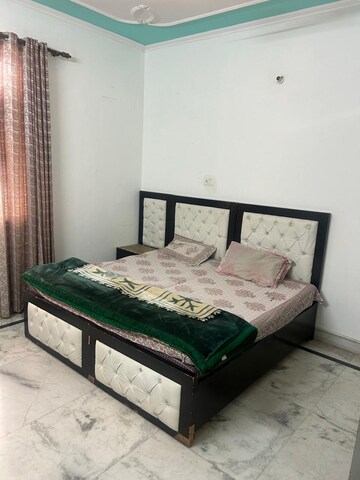Bedroom in 2 BHK Apartment at SAS Tower, Sector 38 – for Rent