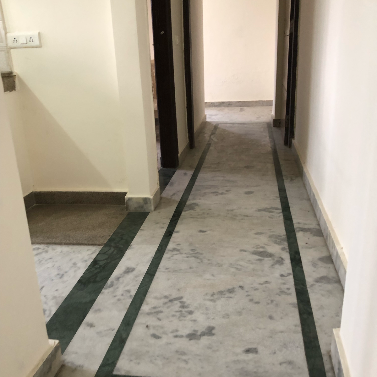 2 BHK + Servant Room Apartment For Rent in Palm Residency Chhatarpur