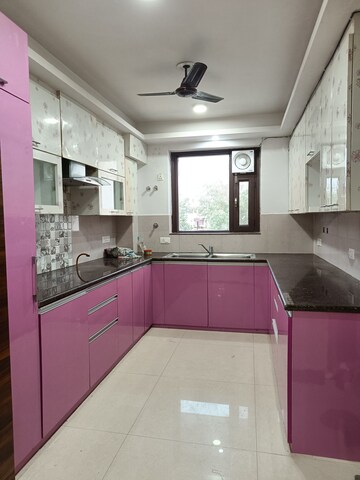 Kitchen in 3 BHK Builder Floor at Sushant Lok 2, Sector 57 – for Rent