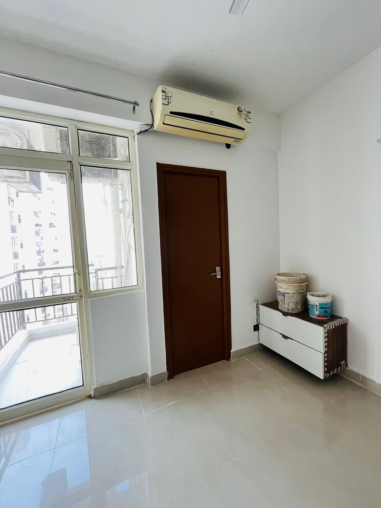 Room, suncity-avenue-76 2 Bedroom 635 Sq.Ft. Apartment In Sector 76 Gurgaon 8630297