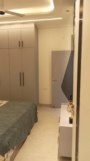 3 BHK Builder Floor For Sale in Noida Central