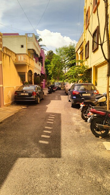 Parking in 6+ BHK Independent House at Ramamurthy Nagar – for Sale
